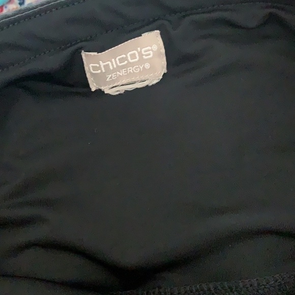 Chico’s a energy Medallion Embroidered Comfort Thick Leggings‎ - Picture 7 of 9